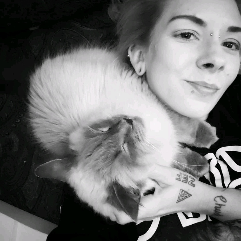 Meet your Posher, Alli